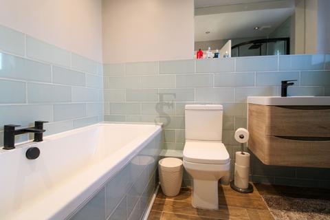 4 bedroom end of terrace house for sale, Field Close, Houghton-on-the-Hill