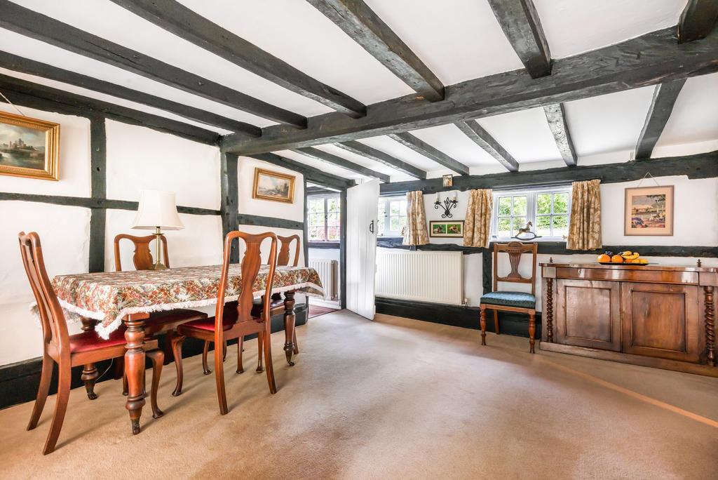Sitting room with dining area