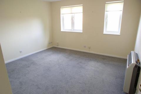 undefined, Shaw Drive, Walton-On-Thames