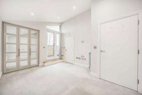 undefined, Eveline Road, Mitcham CR4