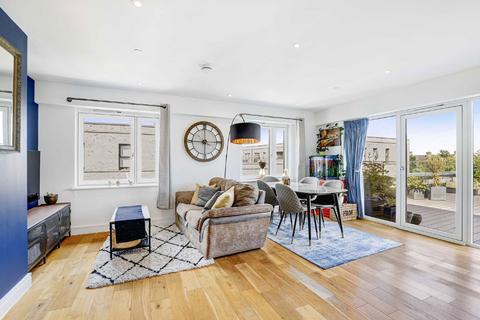 2 bedroom flat for sale, Fairbourne Road, London SW4
