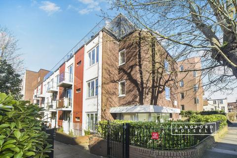1 bedroom flat to rent, 8-10 Knoll Rise Orpington BR6