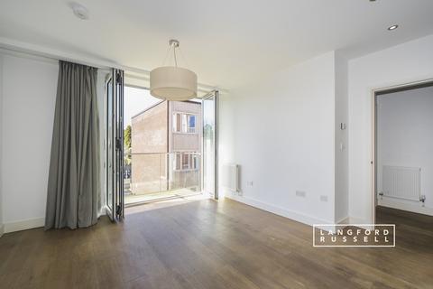 1 bedroom flat to rent, 8-10 Knoll Rise Orpington BR6