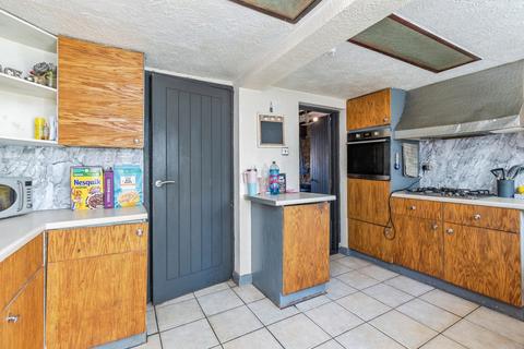 4 bedroom detached house for sale, Laura Place, Kent ME1