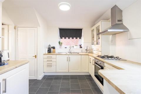3 bedroom semi-detached house for sale, Lynn Road, North Shields