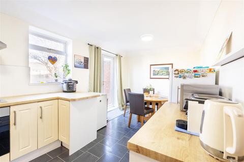 3 bedroom semi-detached house for sale, Lynn Road, North Shields