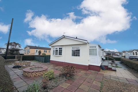 2 bedroom detached bungalow for sale, Sea Breeze Park, Seaton Carew, Hartlepool