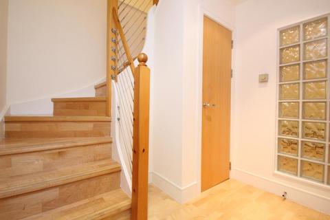 undefined, Turnbull Street, Glasgow, G1