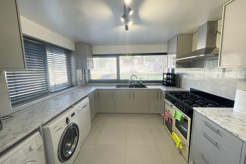 4 bedroom house to rent, Bunbury Road, Birmingham, B31
