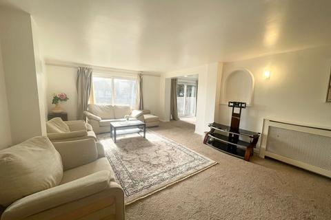 4 bedroom house to rent, Bunbury Road, Birmingham, B31