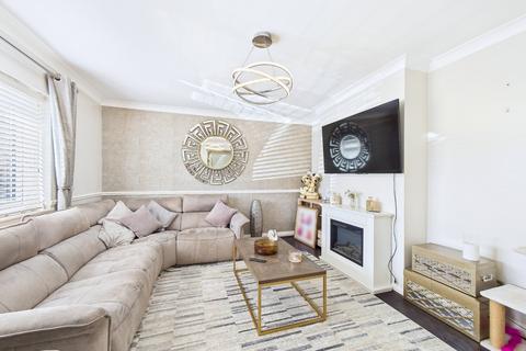 3 bedroom semi-detached house for sale, Myrtle Grove, Aveley, Essex, RM15