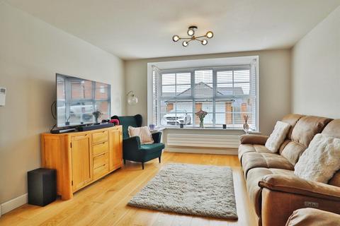 4 bedroom detached house for sale, Bevin Crescent, Micklefield, Leeds