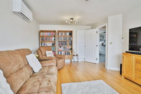 4 bedroom detached house for sale, Bevin Crescent, Micklefield, Leeds