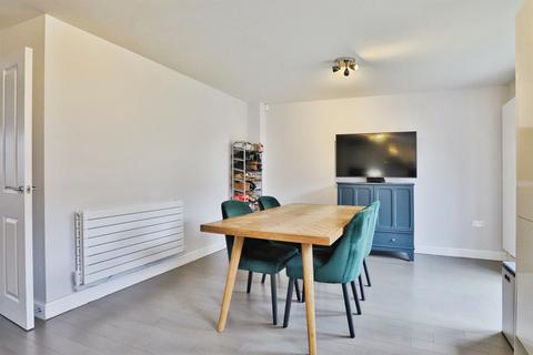 4 bedroom detached house for sale, Bevin Crescent, Micklefield, Leeds
