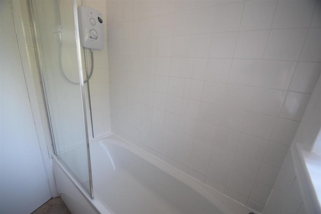 Bathroom.JPG