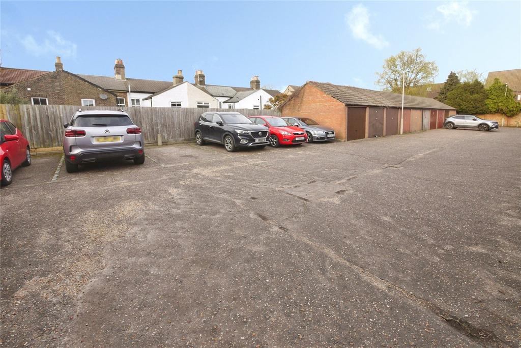 Free Parking Bays