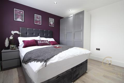 1 bedroom in a house share to rent, Villiers Avenue, SURBITON KT5