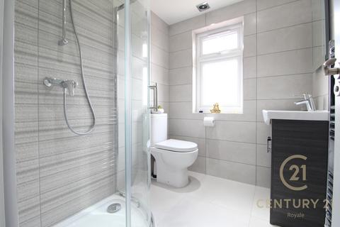 1 bedroom in a house share to rent, Villiers Avenue, SURBITON KT5