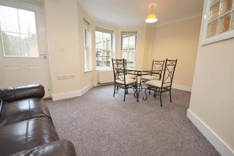 4 bedroom house to rent, St Matthews Gardens, Cambridge CB1