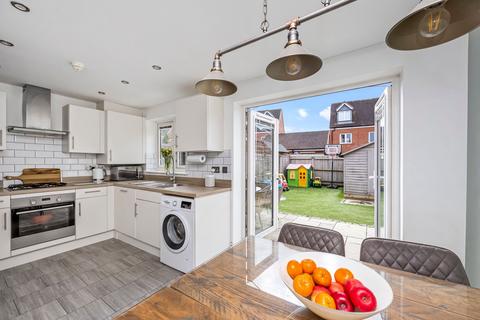 undefined, Eames Crescent, Horley RH6