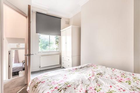 2 bedroom flat to rent, Goldhurst Terrace, South Hampstead, London, NW6