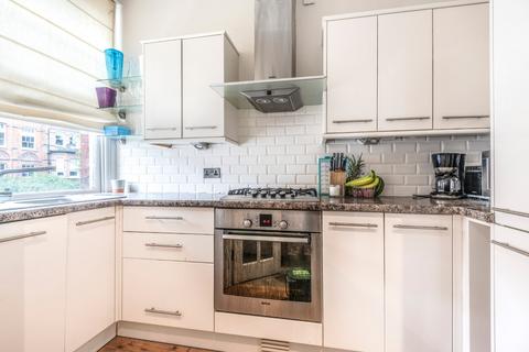 2 bedroom flat to rent, Goldhurst Terrace, South Hampstead, London, NW6
