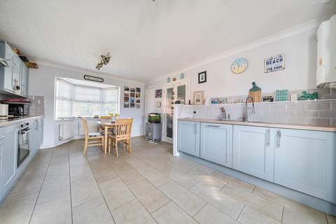 undefined, Maple Close, Towcester, Northamptonshire, NN12