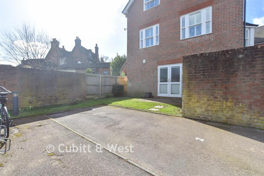 Driveway/Parking