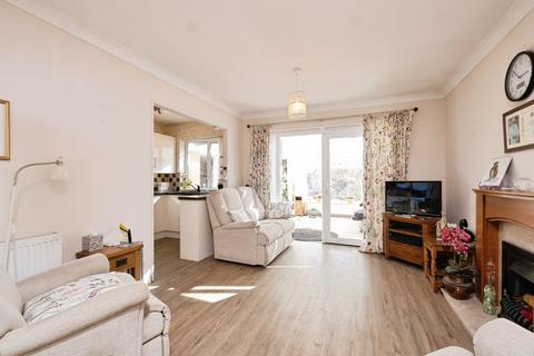 2 bedroom detached bungalow for sale, Siddons Road, Hereford