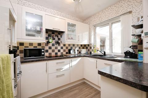 2 bedroom detached bungalow for sale, Siddons Road, Hereford