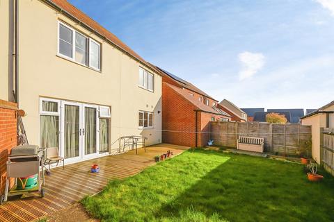 4 bedroom detached house for sale, Swift Drive, Bodicote, Banbury