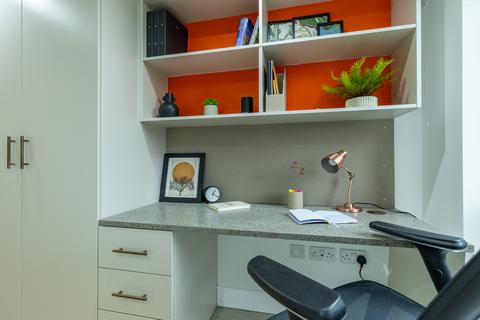 undefined, Classic En Suite at The Lantern, 6 Bolton Street L3
