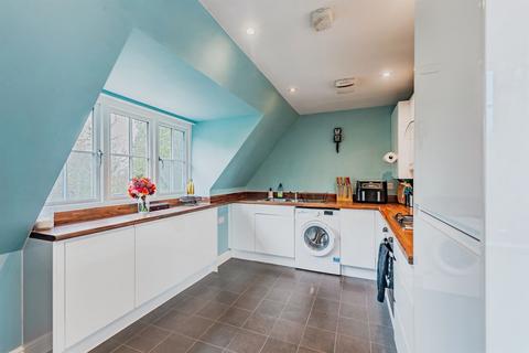 2 bedroom apartment for sale, White Post Hill, Redhill