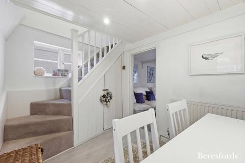 1 bedroom end of terrace house for sale, Western Road, Billericay, CM12