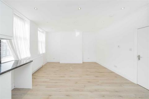 4 bedroom flat for sale, Cricklewood Broadway, London NW2