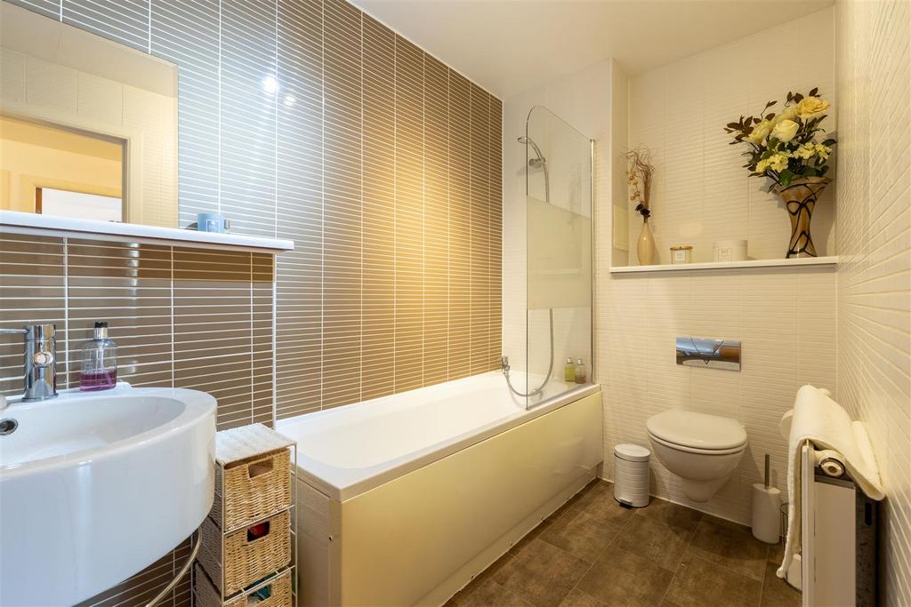 62 Monart Road, Perth-2.jpg