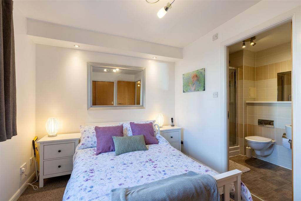 62, Monart Road Perth - Blur-3.jpg
