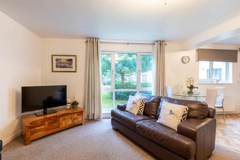 2 bedroom flat for sale, Monart Road, Perth