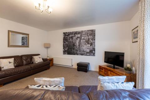 2 bedroom flat for sale, Monart Road, Perth