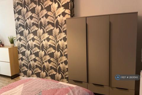 undefined, London Road, Liverpool, L3