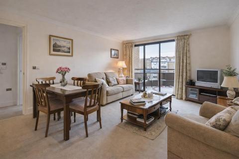 1 bedroom apartment to rent, Park Village East, London NW1