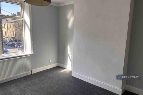 undefined, Union St, Halifax, HX4