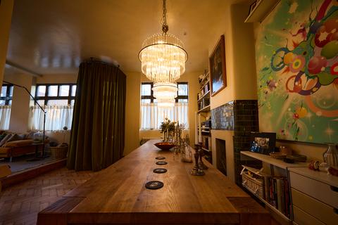 4 bedroom detached house for sale, Chilton Street, London E2