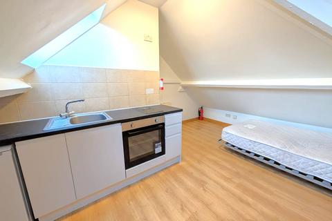 undefined, Watling Avenue, Burnt Oak/Edgware HA8