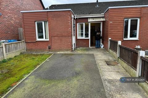undefined, Chepstow Avenue, Sale, M33