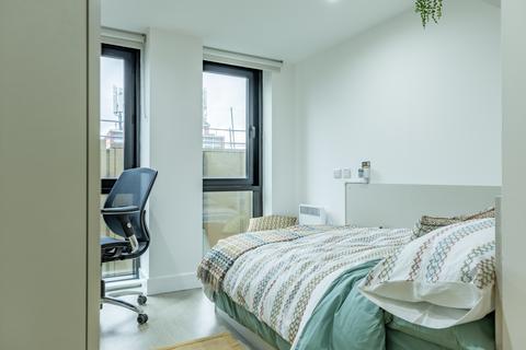 undefined, Classic Plus En Suite at The Lantern, 6 Bolton Street L3