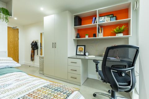 undefined, Classic Plus En Suite at The Lantern, 6 Bolton Street L3