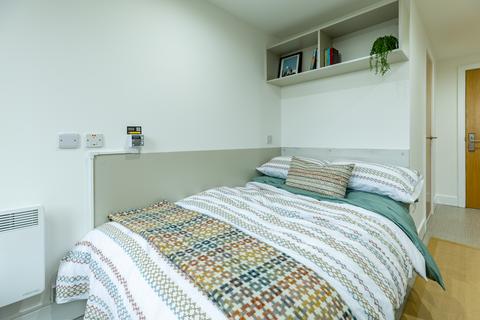 undefined, Classic Plus En Suite at The Lantern, 6 Bolton Street L3