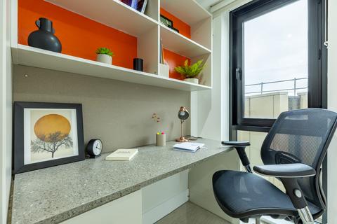 undefined, Classic Plus En Suite at The Lantern, 6 Bolton Street L3
