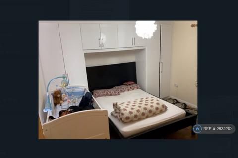 undefined, Spa House, Hayes, UB3